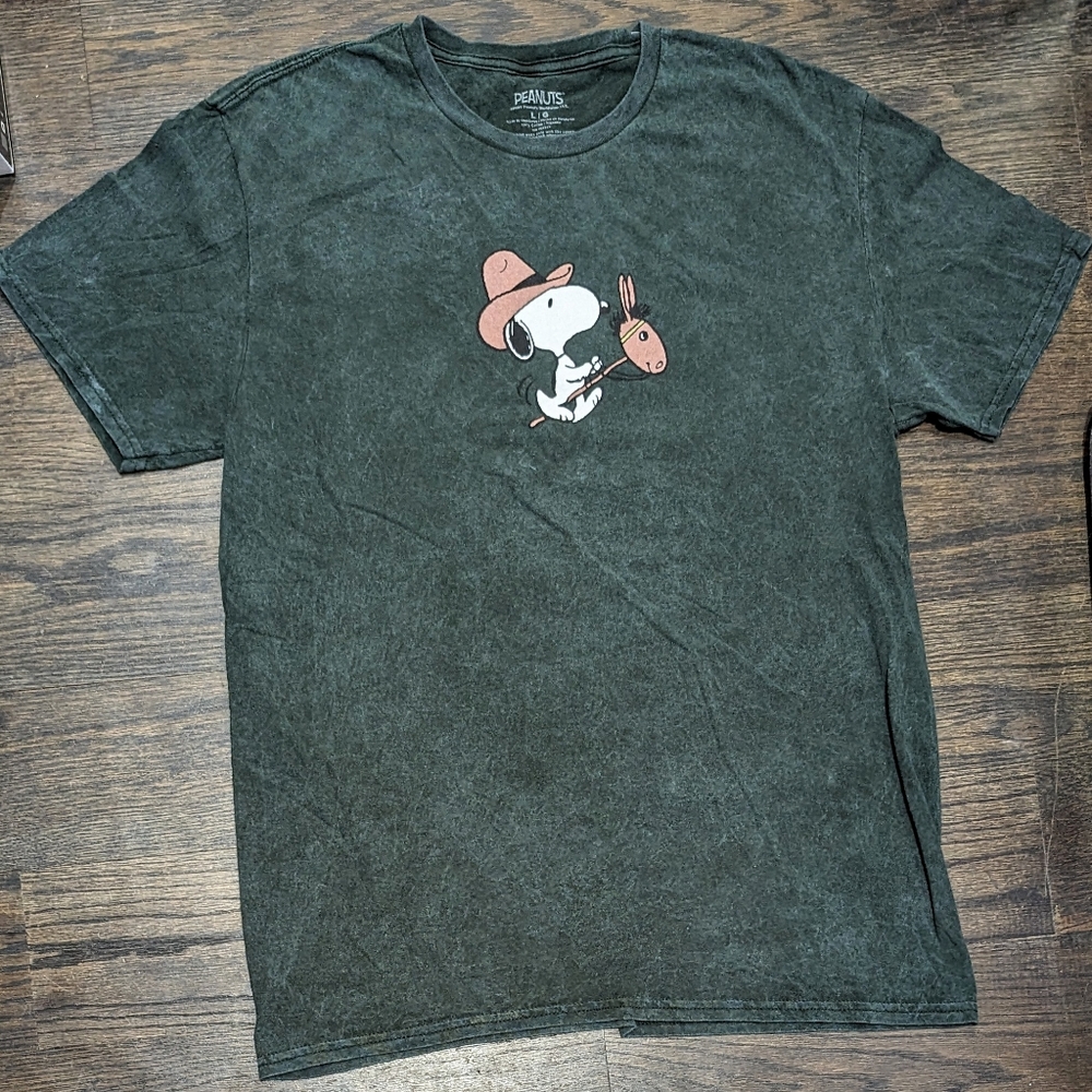 🔥LAST Large Peanuts Snoopy Cowboy Horse Riding Stick Tee T-Shirt Shirt